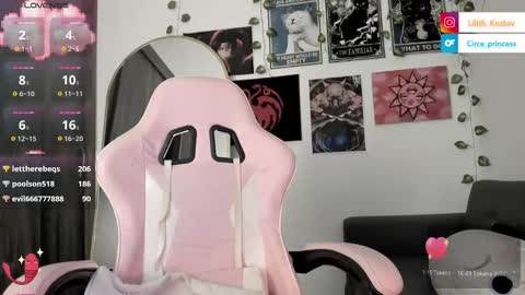 Paulina online show from February 25, 11:55 pm