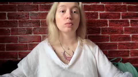 citrusblissss online show from October 31, 2:45 am