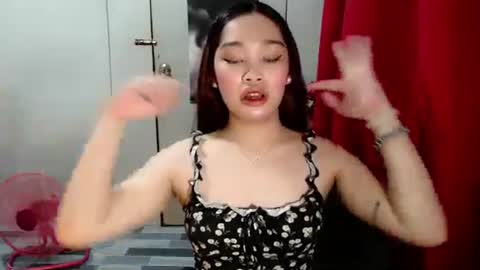 Snapshot of citygirl_squirtx chatting on May 24, 4:45 pm citygirl_squirtx online show from May 24, 4:45 pm