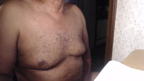 Snapshot of cizzsco chatting on May 12, 6:32 am Cizzsco online show from May 12, 6:32 am