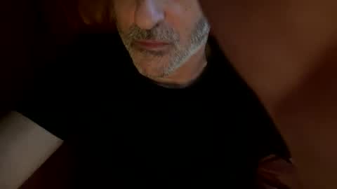 Snapshot of cj3d2 chatting on December 4, 10:08 pm Cjd32 online show from December 4, 10:08 pm