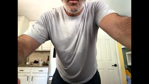 Snapshot of cj3d2 chatting on May 9, 4:34 pm Cjd32 online show from May 9, 4:34 pm