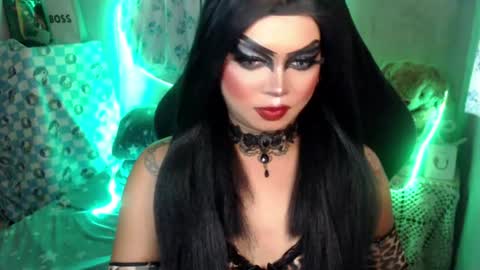 QUEEN CESS online show from July 6, 7:05 am