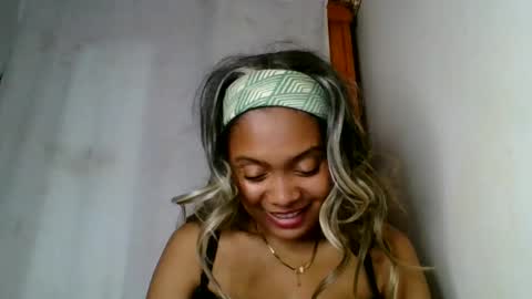 Snapshot of ckamilla45 chatting on September 12, 6:46 am ckamilla45 online show from September 12, 6:46 am