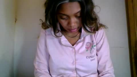 Snapshot of ckamilla45 chatting on October 6, 3:04 am ckamilla45 online show from October 6, 3:04 am