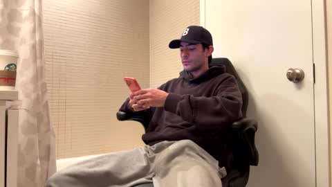 ckeefer96 online show from January 17, 10:13 pm