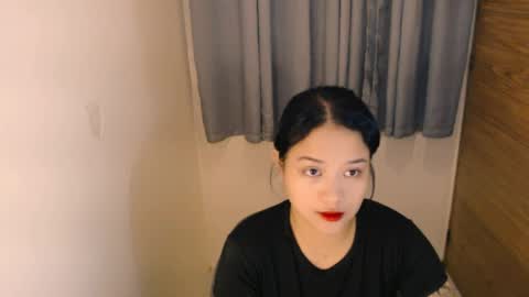 claire online show from April 4, 6:33 am