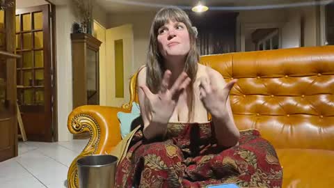 Snapshot of claire_moulin chatting on April 30, 8:57 pm Claire Moulin online show from April 30, 8:57 pm