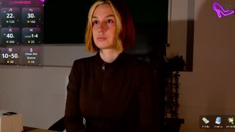 Snapshot of clairemathis chatting on June 28, 2:56 pm Claire online show from June 28, 2:56 pm