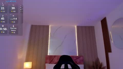 clairemillerx online show from June 4, 7:53 pm