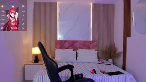 clairemillerx online show from July 6, 8:00 pm