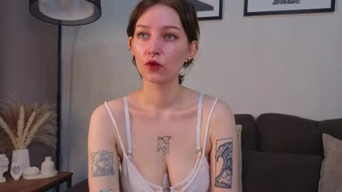 Im Amy online show from July 10, 1:10 am