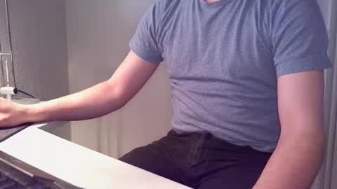 clamshive7 online show from March 7, 1:08 pm