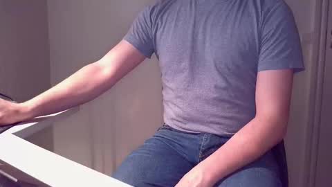 clamshive7 online show from March 11, 7:31 pm