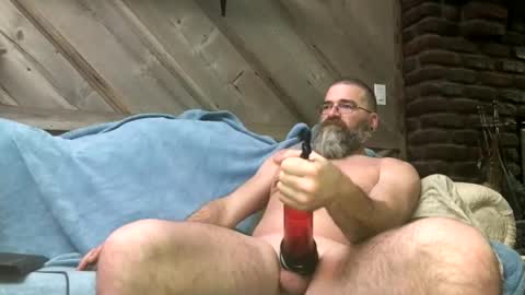 Snapshot of clamsplitter420 chatting on February 13, 12:21 pm Clamsplitter420 online show from February 13, 12:21 pm