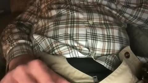 Snapshot of clamwatcher01 chatting on February 4, 3:54 am clamwatcher01 online show from February 4, 3:54 am