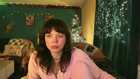 Snapshot of clancyosbourne chatting on January 31, 7:11 pm Clancy online show from January 31, 7:11 pm