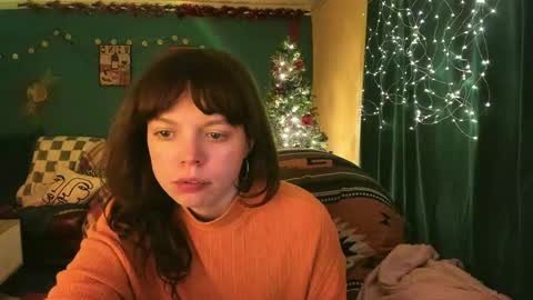 Snapshot of clancyosbourne chatting on February 4, 9:20 pm Clancy online show from February 4, 9:20 pm