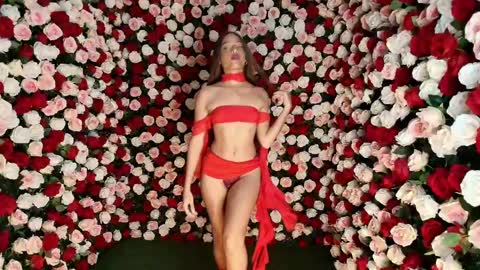 Snapshot of clara_tenssio chatting on December 3, 7:32 am Clara online show from December 3, 7:32 am