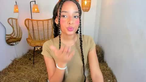 Snapshot of clara_tenssio chatting on December 16, 9:46 am Clara online show from December 16, 9:46 am