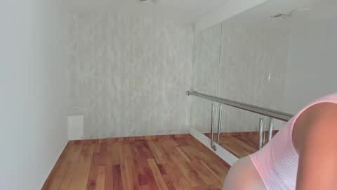 Snapshot of clara_tenssio chatting on December 28, 3:15 am Clara online show from December 28, 3:15 am