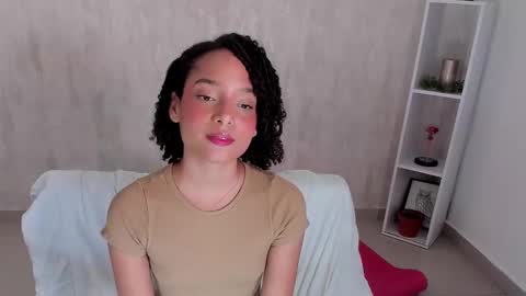 Snapshot of clara_tenssio chatting on January 10, 9:13 am Clara online show from January 10, 9:13 am