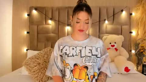 Clara del mar online show from February 8, 9:23 am