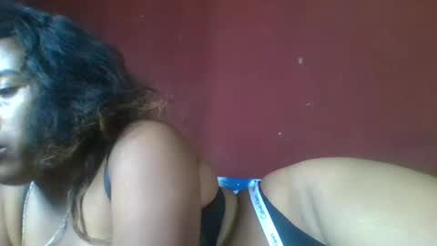 Clarah0123 online show from April 25, 8:39 am