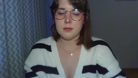 Snapshot of claralovely chatting on April 27, 5:44 pm Clara online show from April 27, 5:44 pm