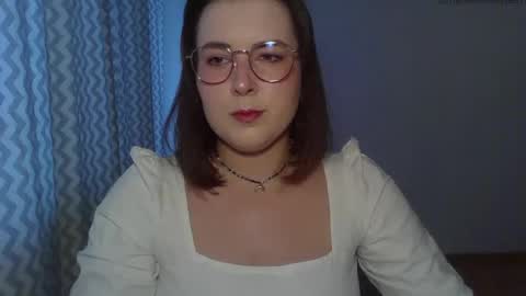 Snapshot of claralovely chatting on May 10, 5:07 pm Clara online show from May 10, 5:07 pm