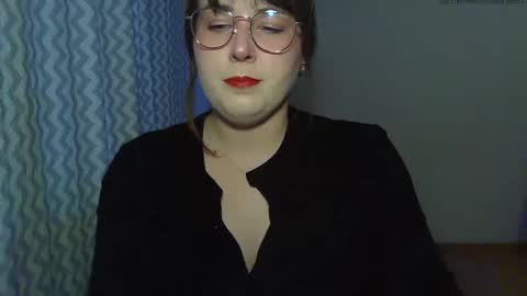 Snapshot of claralovely chatting on May 18, 6:03 pm Clara online show from May 18, 6:03 pm