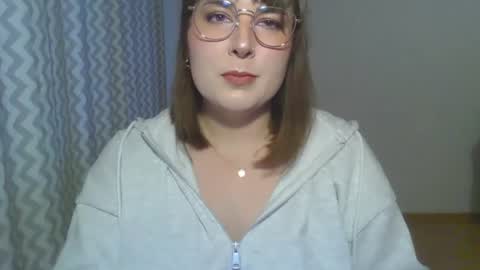 Snapshot of claralovely chatting on June 11, 6:50 pm Clara online show from June 11, 6:50 pm