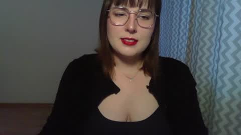 Snapshot of claralovely chatting on June 15, 5:59 pm Clara online show from June 15, 5:59 pm