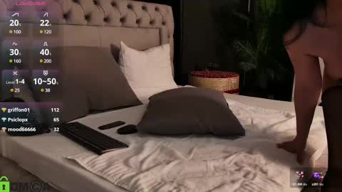 Snapshot of clarashinex chatting on February 13, 11:17 am Clara online show from February 13, 11:17 am