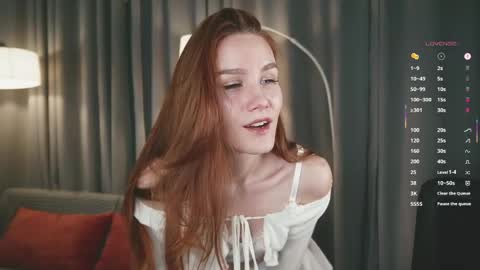 Snapshot of clare_ff chatting on April 29, 4:00 pm Claire online show from April 29, 4:00 pm
