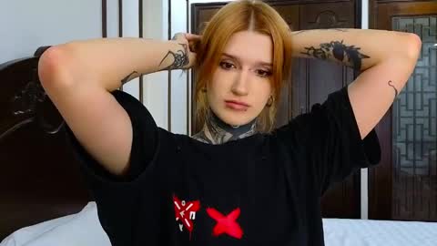 Sophie online show from May 11, 3:34 am