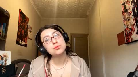 Snapshot of clarinegillmer chatting on February 25, 11:42 am Karolina online show from February 25, 11:42 am