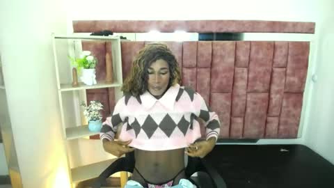 Snapshot of clarissaadhams chatting on June 19, 3:11 am clarissaadhams online show from June 19, 3:11 am