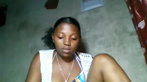 Snapshot of clarisse98 chatting on May 13, 12:13 pm clarisse98 online show from May 13, 12:13 pm