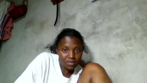Snapshot of clarisse98 chatting on May 15, 7:10 pm clarisse98 online show from May 15, 7:10 pm