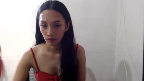 Snapshot of clarita_123 chatting on June 25, 12:21 am clarita_123 online show from June 25, 12:21 am