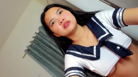 Snapshot of clarita_moore1000 chatting on February 4, 2:07 am Rita online show from February 4, 2:07 am
