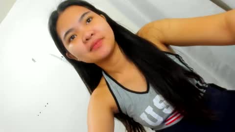 Snapshot of clarita_moore1000 chatting on March 10, 1:56 am Rita online show from March 10, 1:56 am