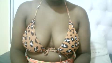 classy_zoey online show from February 13, 9:38 am