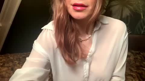 Snapshot of classycatslut chatting on January 4, 2:56 pm classycatslut online show from January 4, 2:56 pm