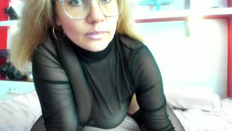 Snapshot of classylady666 chatting on May 26, 12:56 pm Valery online show from May 26, 12:56 pm