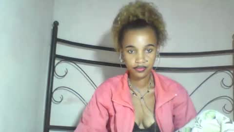 Snapshot of claudiannah chatting on April 22, 7:26 pm claudianne online show from April 22, 7:26 pm
