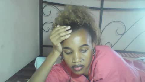 Snapshot of claudiannah chatting on April 23, 7:30 am claudianne online show from April 23, 7:30 am