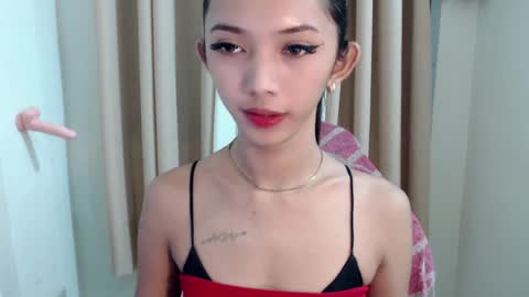 Snapshot of claxy_kimslut chatting on June 10, 2:16 pm KIM online show from June 10, 2:16 pm