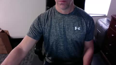 Snapshot of clemike69 chatting on February 3, 6:28 pm clemike69 online show from February 3, 6:28 pm